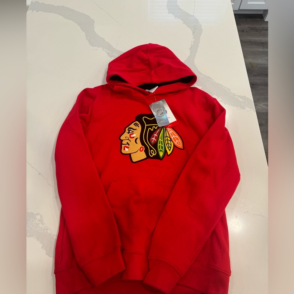 NWT official NHL licensed gear youth boys hoodie XL 18-20